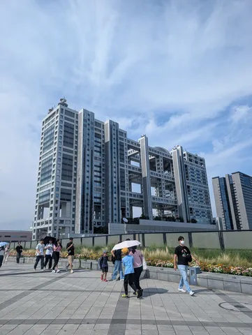 未来都市と日常の交差点