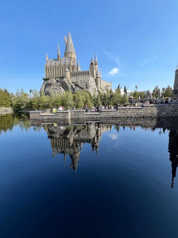 静寂に映る魔法の城