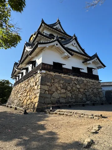 石垣と白壁が語る城の影