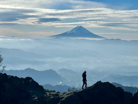 遥か見据える霊峰