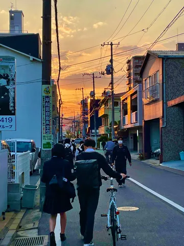 夕暮れ時の帰り道