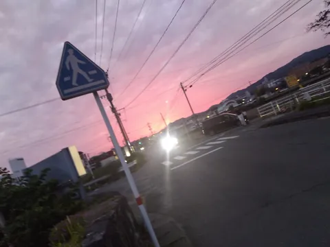 夕焼けと横断歩道