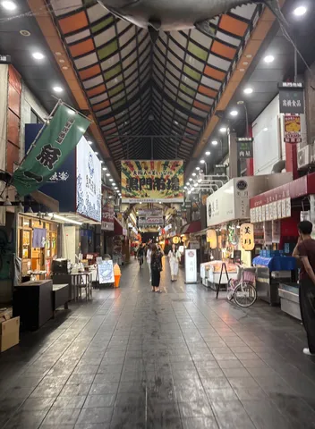 夜市に灯る、日常の彩り