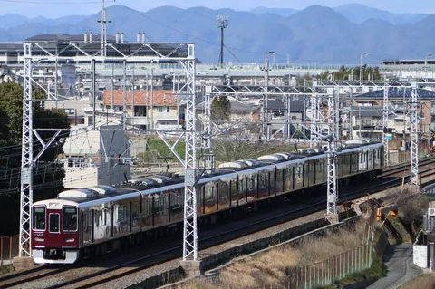 日常を切り取る、旅立ちの赤