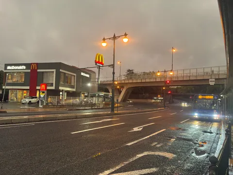 雨上がりのドライブスルー