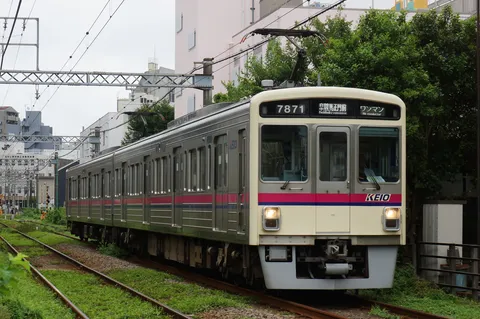 競馬場線
