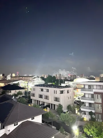 夜景に潜む静かな街