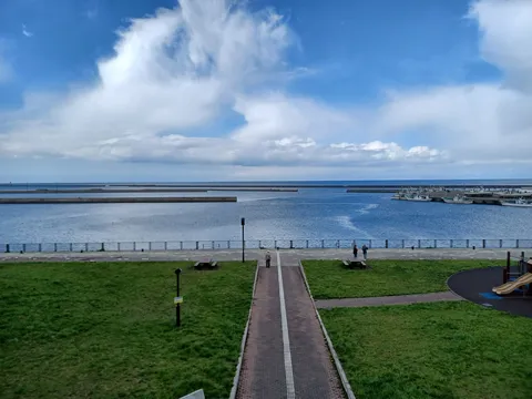 海辺の静かな光景