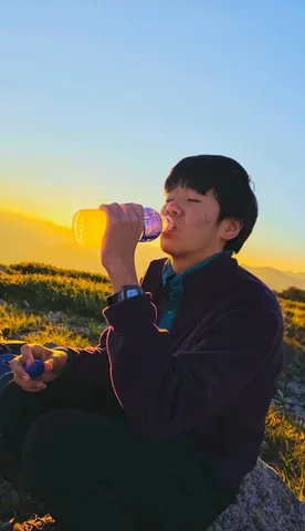 夕陽と飲み物の静寂