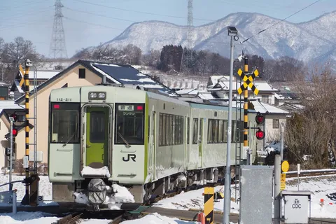 雪国の鉄道情景
