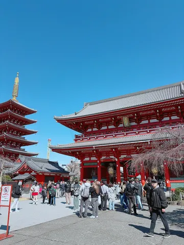 青空と朱の祈り場