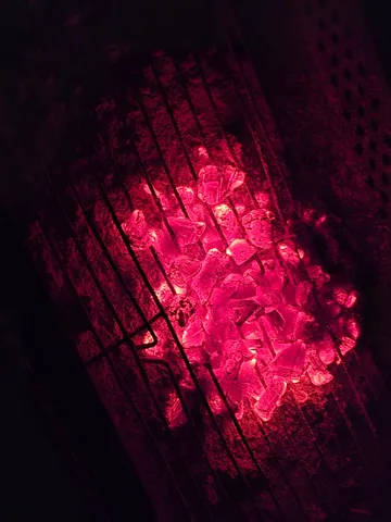 木炭の残り火