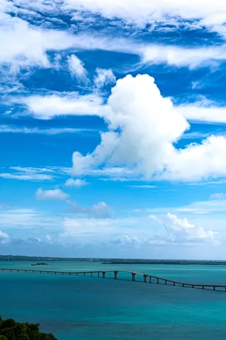 蒼穹と碧海の架け橋