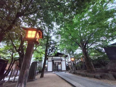 静寂を照らす灯火