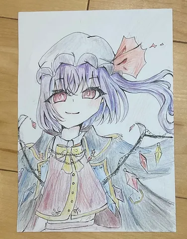 幻想的な宝石を纏う少女
