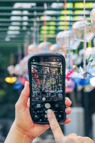 風鈴、スマホで捉える夏