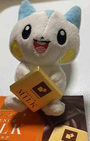 ぬいぐるみが抱える黄金のチョコ