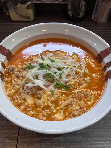赤いスープの温もり