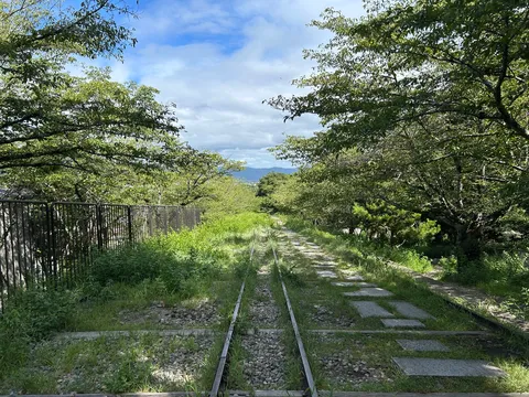線路は続くよ、どこまでも？