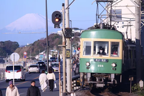 富士山と湘南電車のノスタルジー