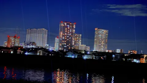 夜景と水のささやき
