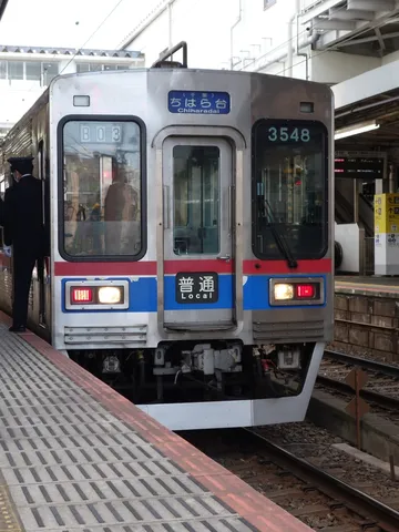 ローカル線、駅の静寂