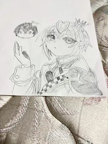 王冠をつけた二人のキャラクター