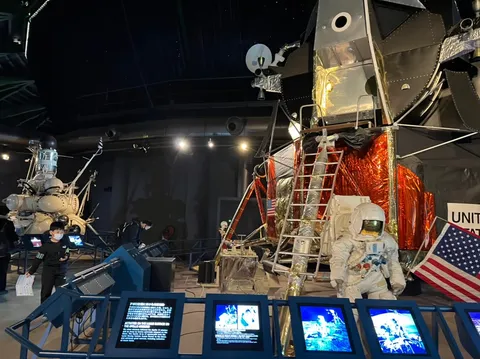 宇宙への憧れ、博物館の展示