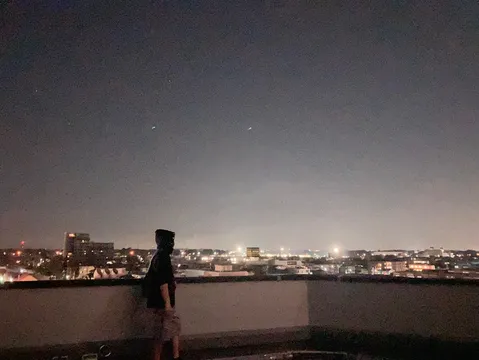 夜景と一人、宇宙への憧れ？