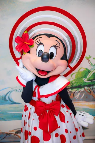 ハイビスカスが似合う夏のミニー