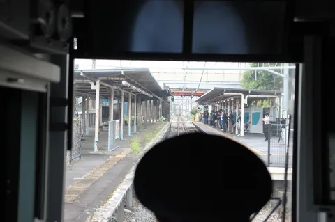駅への旅立ち、静かなる時