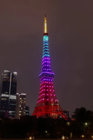 東京タワー、幻想的な夜の輝き