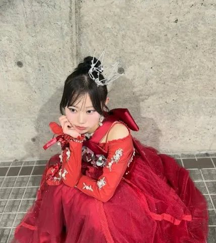 赤い衣装の夢舞台