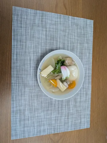 ほっと温まる、お正月気分のお雑煮