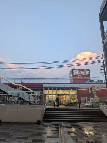 夕暮れのエンタメ再利用ショップ