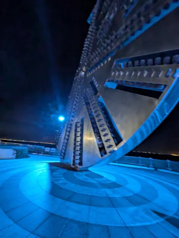 夜空を彩る光のアート