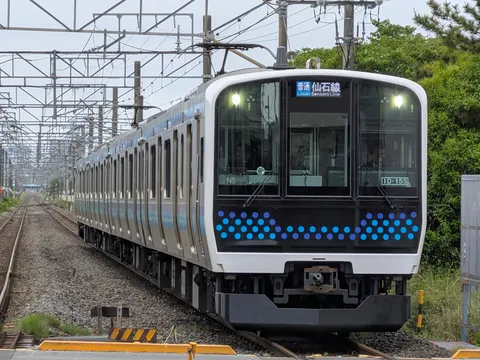 青い光の旅路