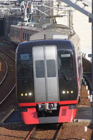 黒光る電車の挑戦者