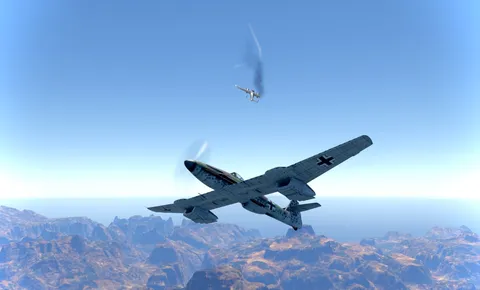 戦いの空、二つの影