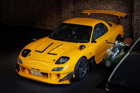 ガレージに輝く、カスタムRX-7