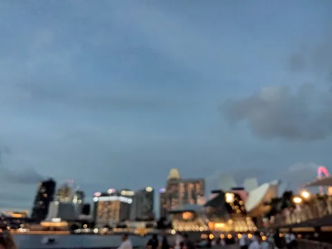 夜景の光と空のグラデーション
