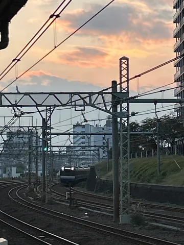 夕暮れと鉄路の呼吸