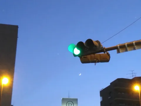 信号待ちの宇宙？