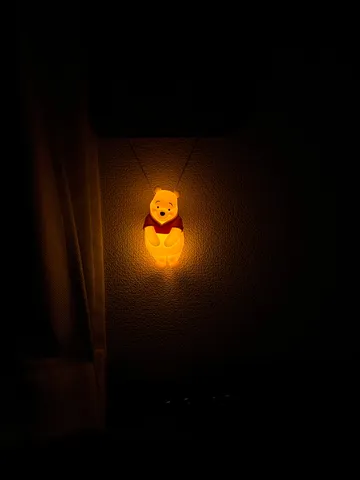 暗闇に灯る、くまのプーさんの温もり