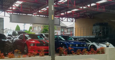 スポーツカーたちの休日