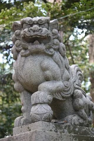 鎮座する獅子、悠久の時