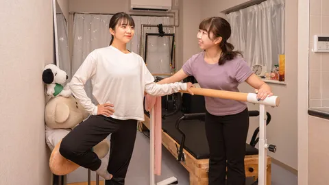 白と紫のふわりと会話する瞬間