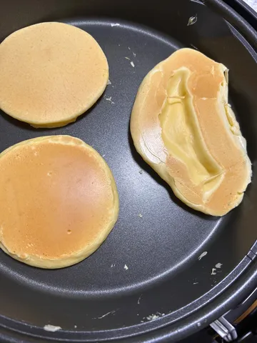 パンケーキ、そろそろひっくり返る？