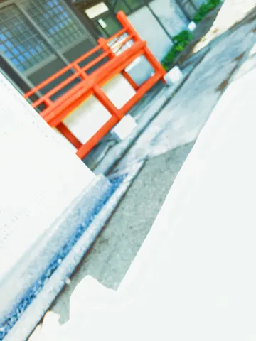 赤と青のコントラスト