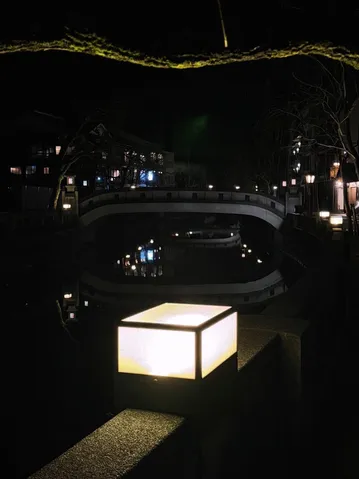 静寂を照らす光